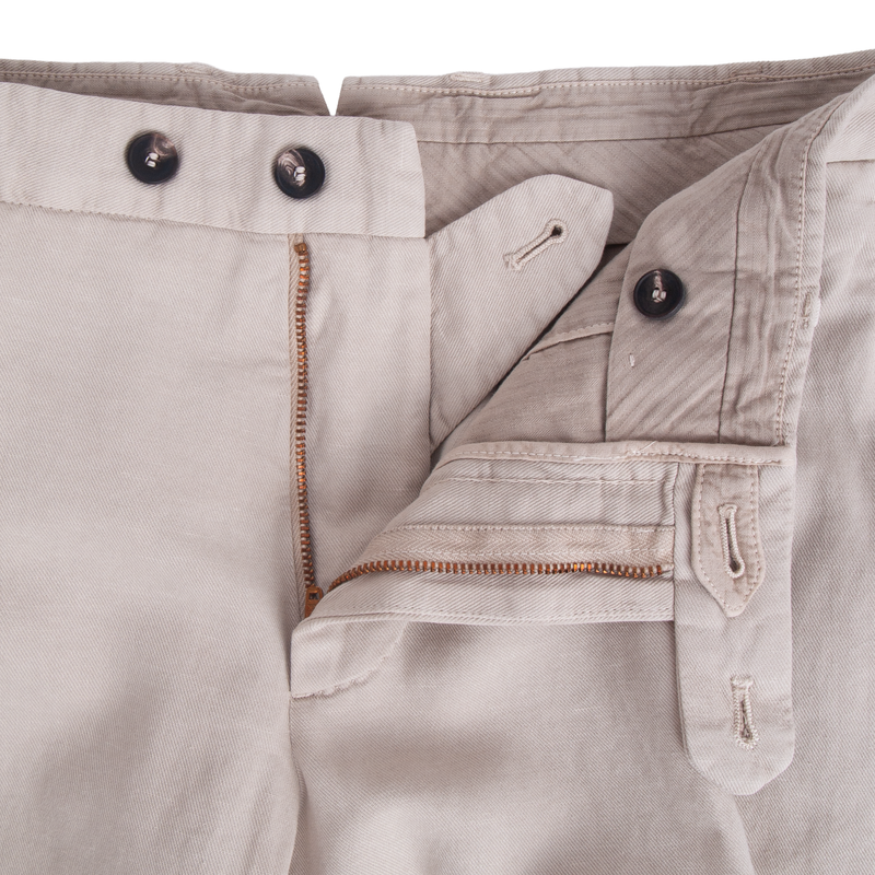 Santaniello summer suit in light sand tone