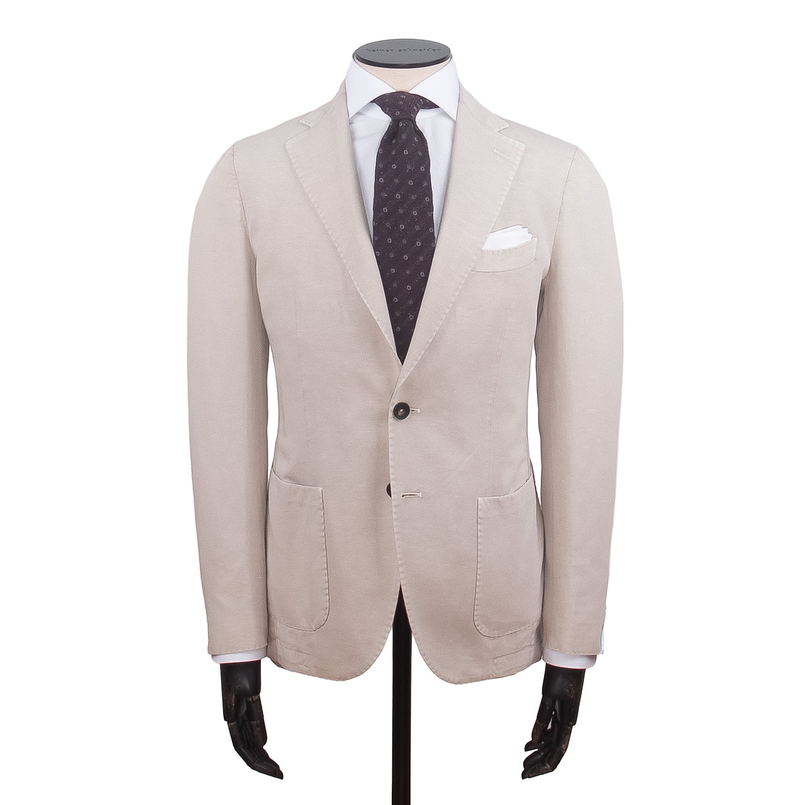 Santaniello summer suit in light sand tone