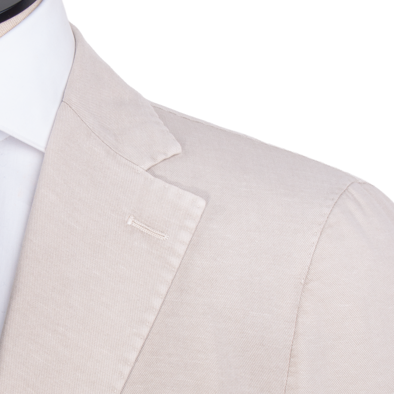 Santaniello summer suit in light sand tone