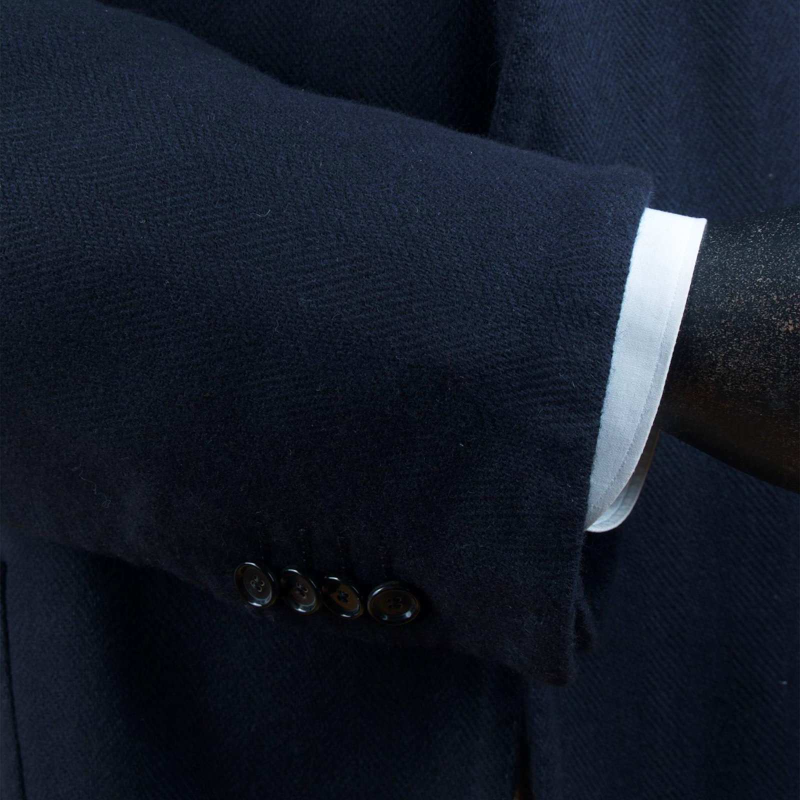 Cesare Attolini Sakko aus reinem Kaschmir in Nachtblau mit Fischgrätmuster