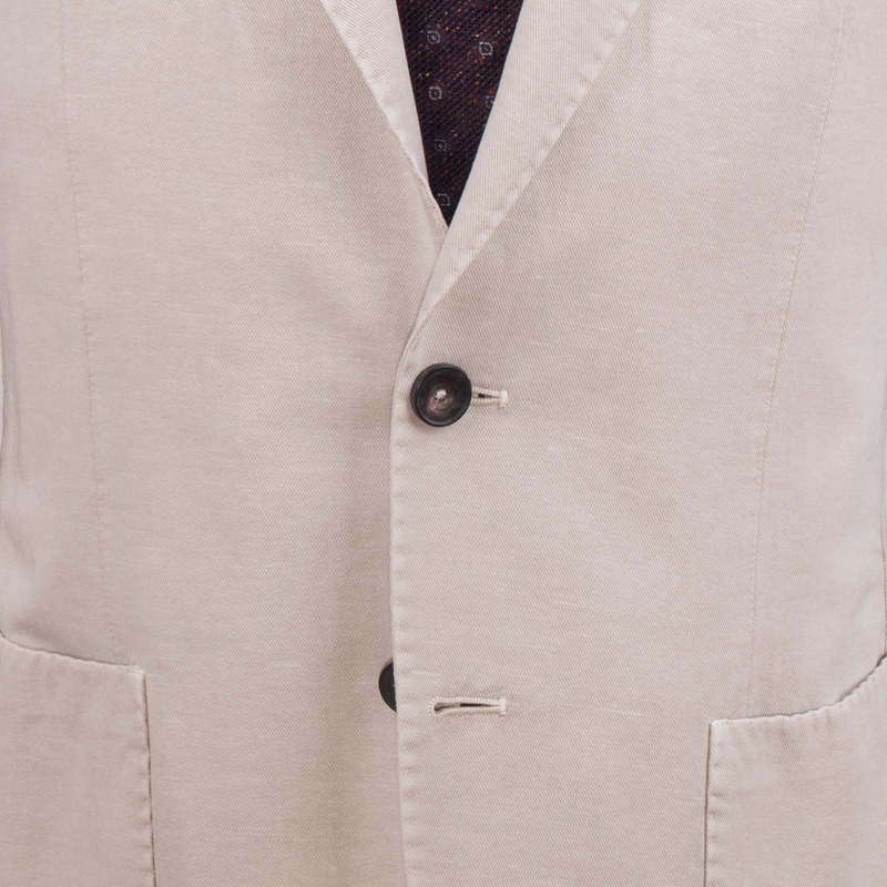 Santaniello summer suit in light sand tone