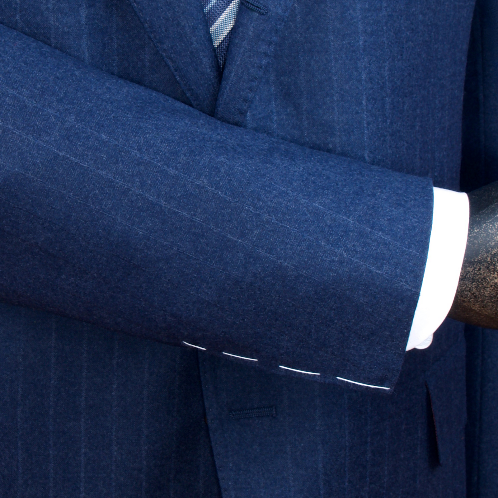 Gaiola Napoli Blauer Flanell Anzug mit feinen Kreidestreifen